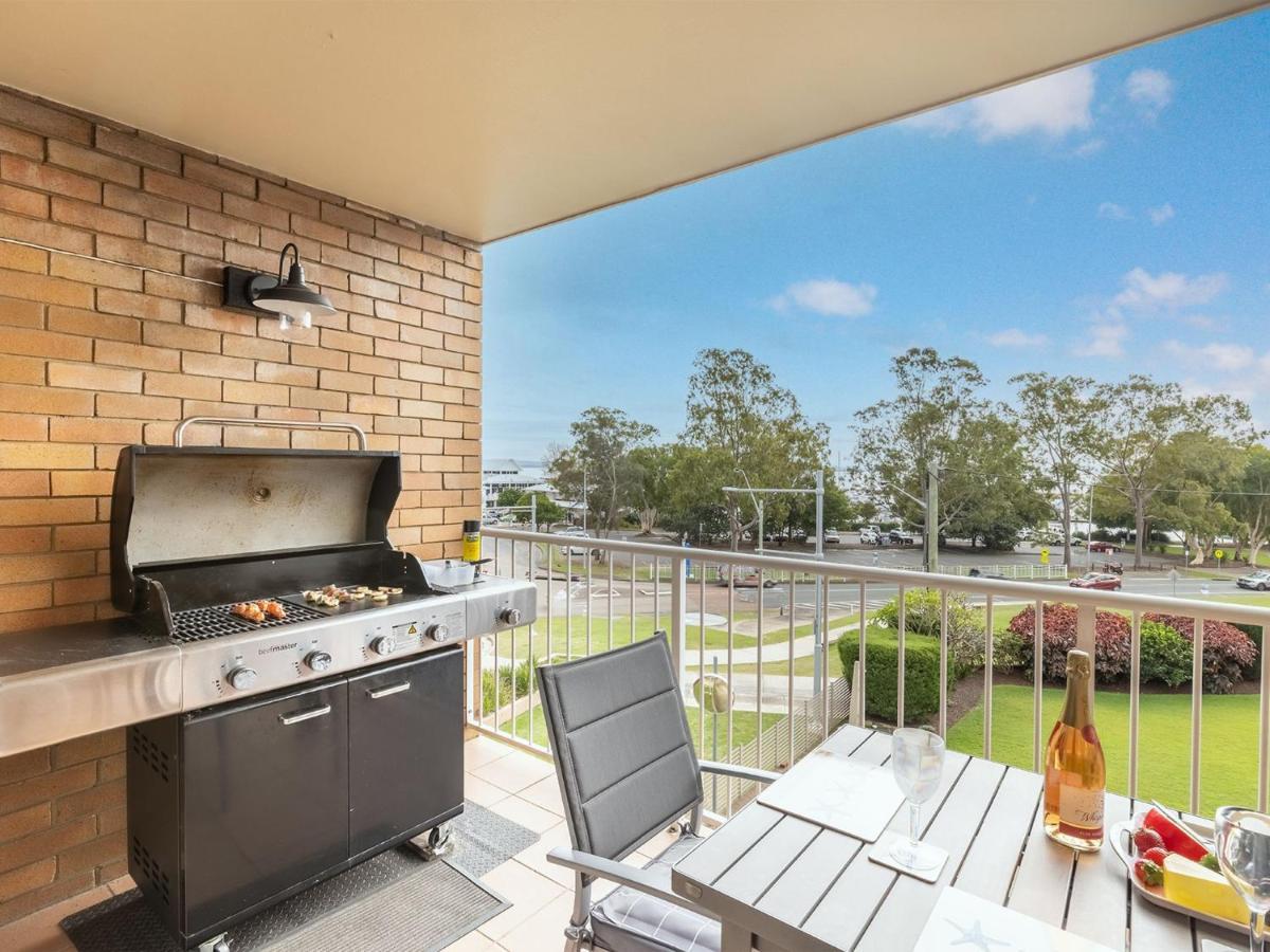 Teramby Court, 10,104 Magnus Street - Unit In Nelson Bay Cbd, With Water Views, Air Con And Wi-Fi Apartment Exterior photo